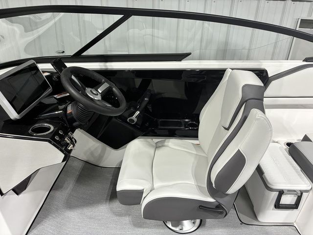 2026 Yamaha Boats AR250 - 5