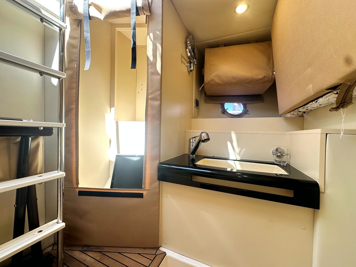 2015 Azimut 55S - Image 37