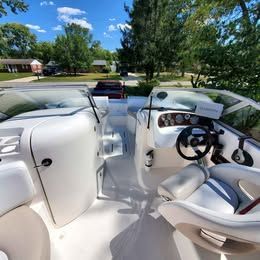 2005 Mariah DX212 - 12
