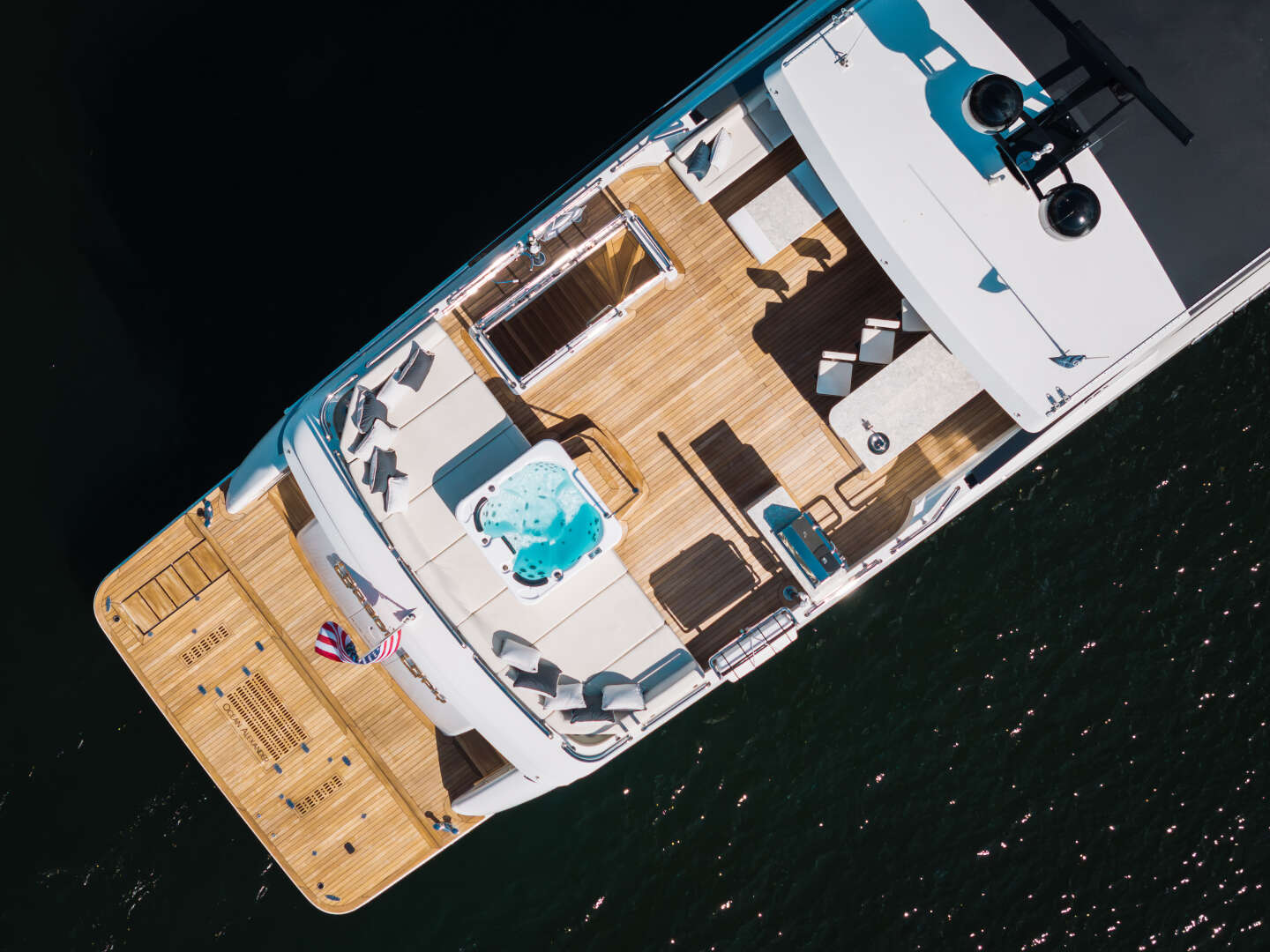 2022 Ocean Alexander 32L - Image 6
