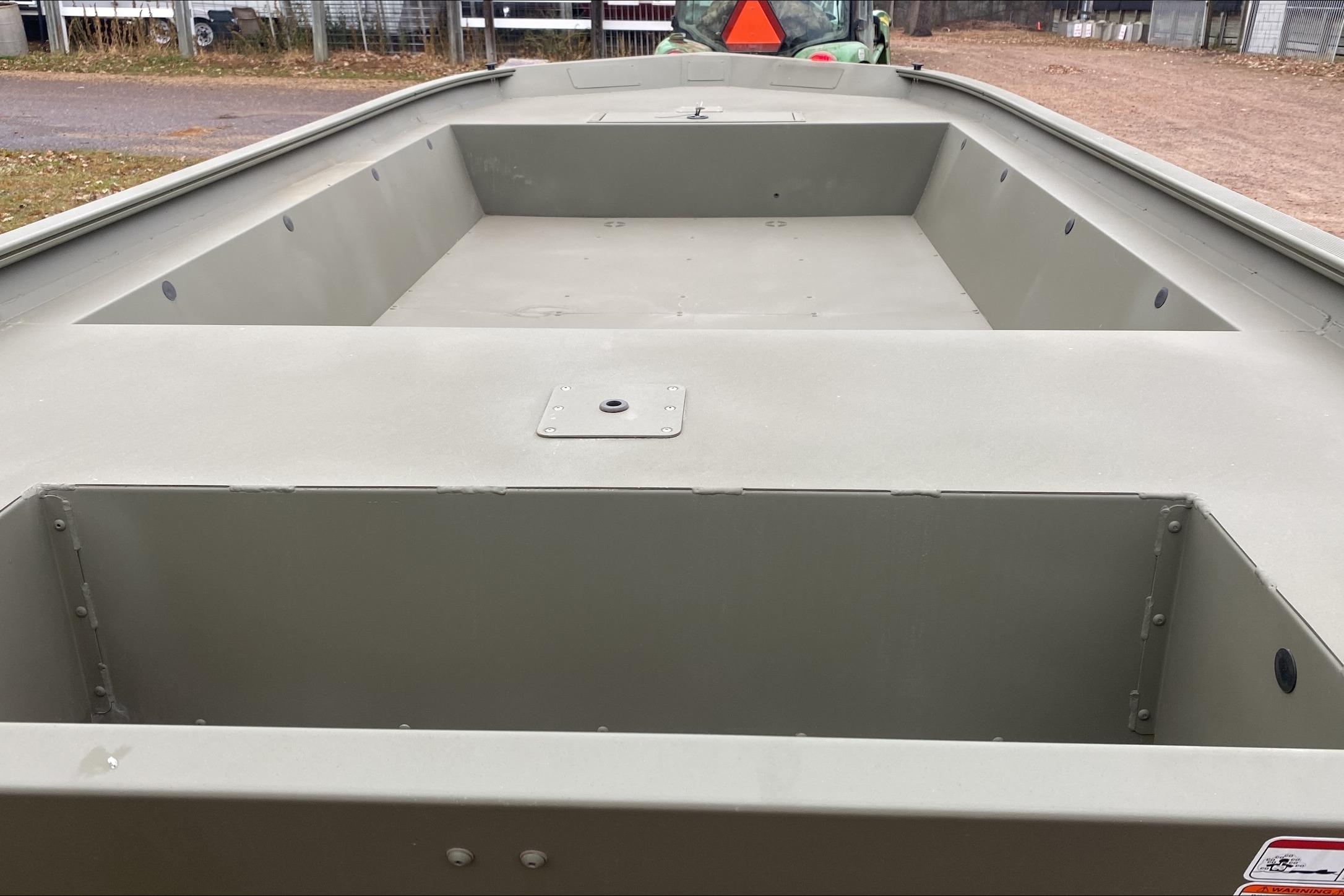 2026 Tracker Grizzly 1860 Utility boat interior, showcasing spacious, durable design.