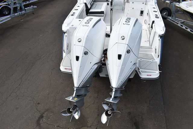 2025 Blackfin 272 DC - 10