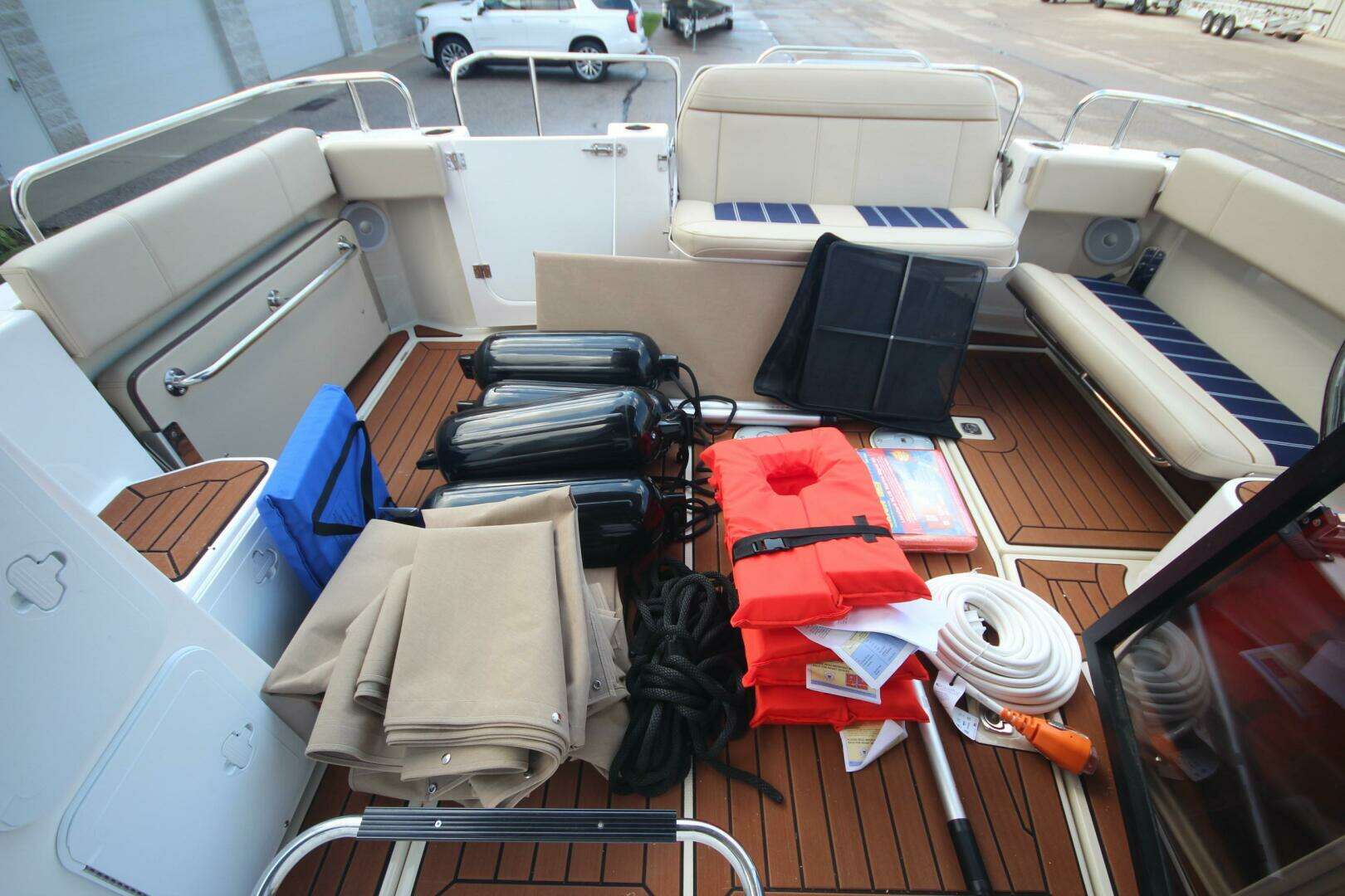 2025 Ranger Tugs R-29 Command Bridge Luxury Edition - Image 58