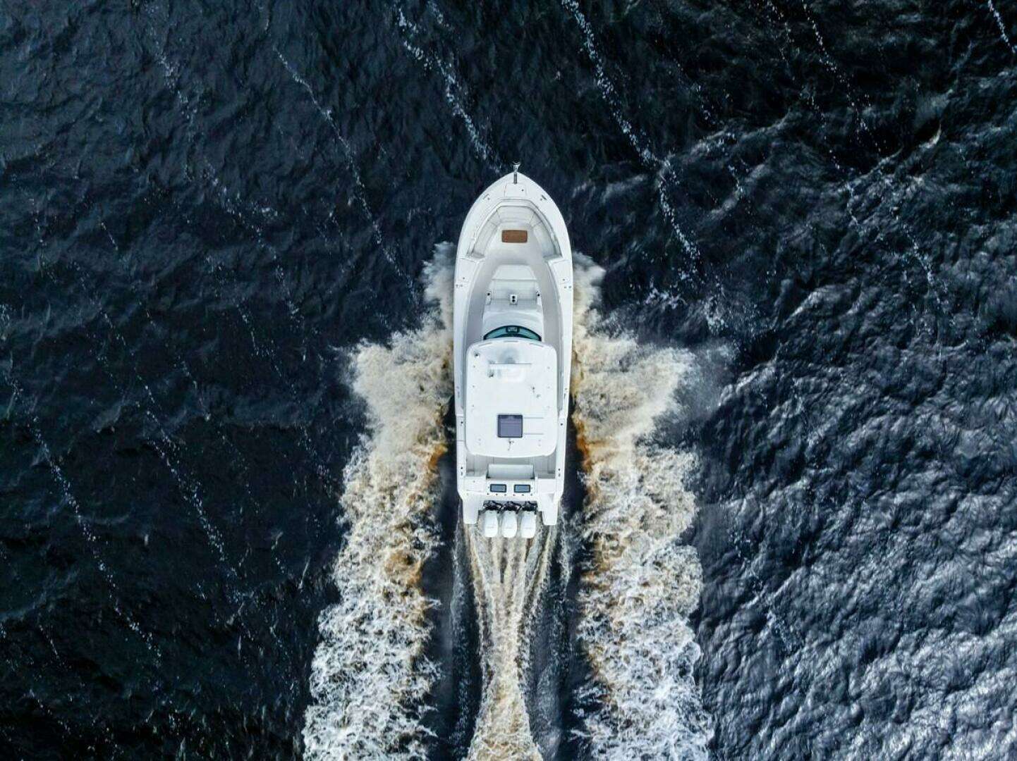 2022 Bertram — - Image 6