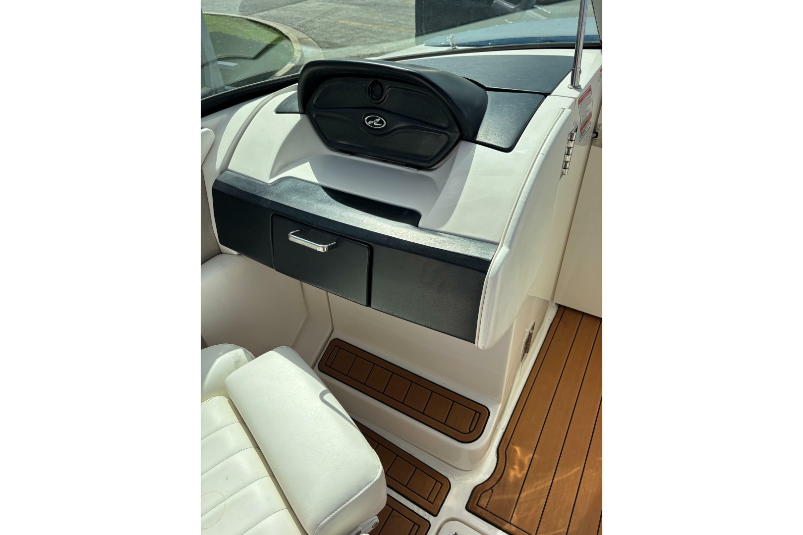 2008 Sea Ray 270 Sundeck - Image 35