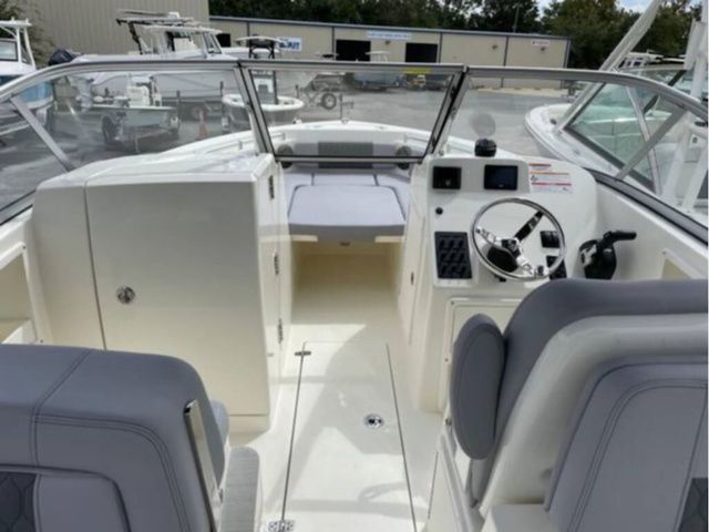 2025 Cobia 220 Dual Console - 14