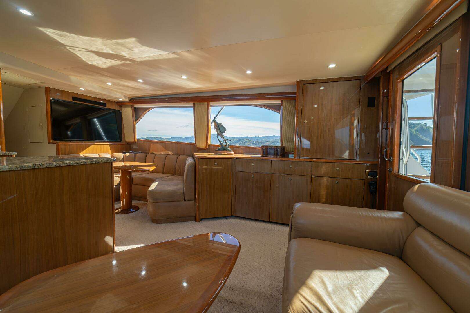 2006 Viking 56 Convertible - Image 34