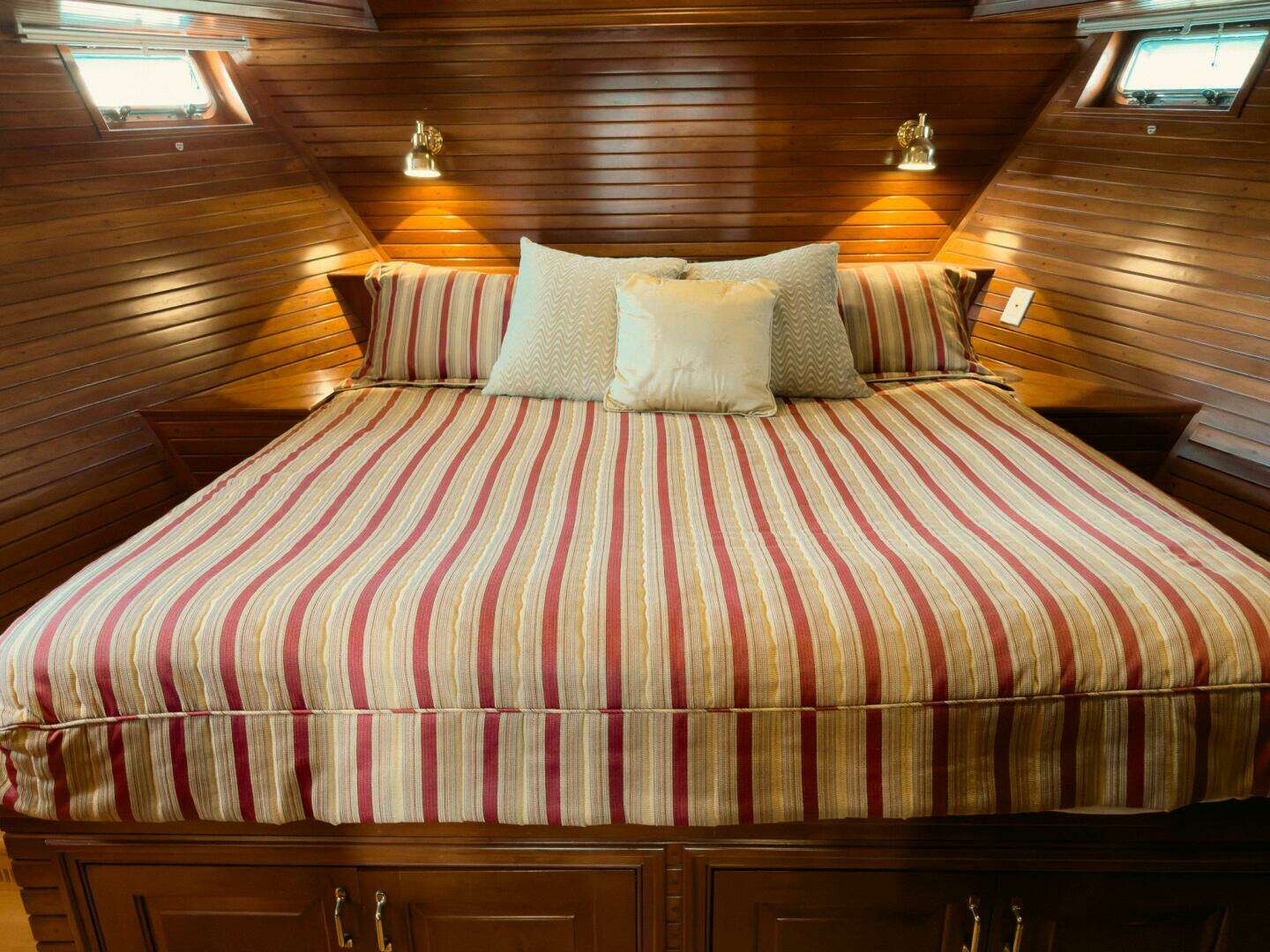 2002 Trawler Custom Aluminum - Image 42