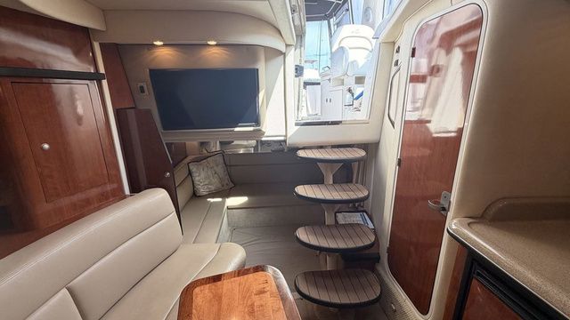 2006 Sea Ray 340 - 12