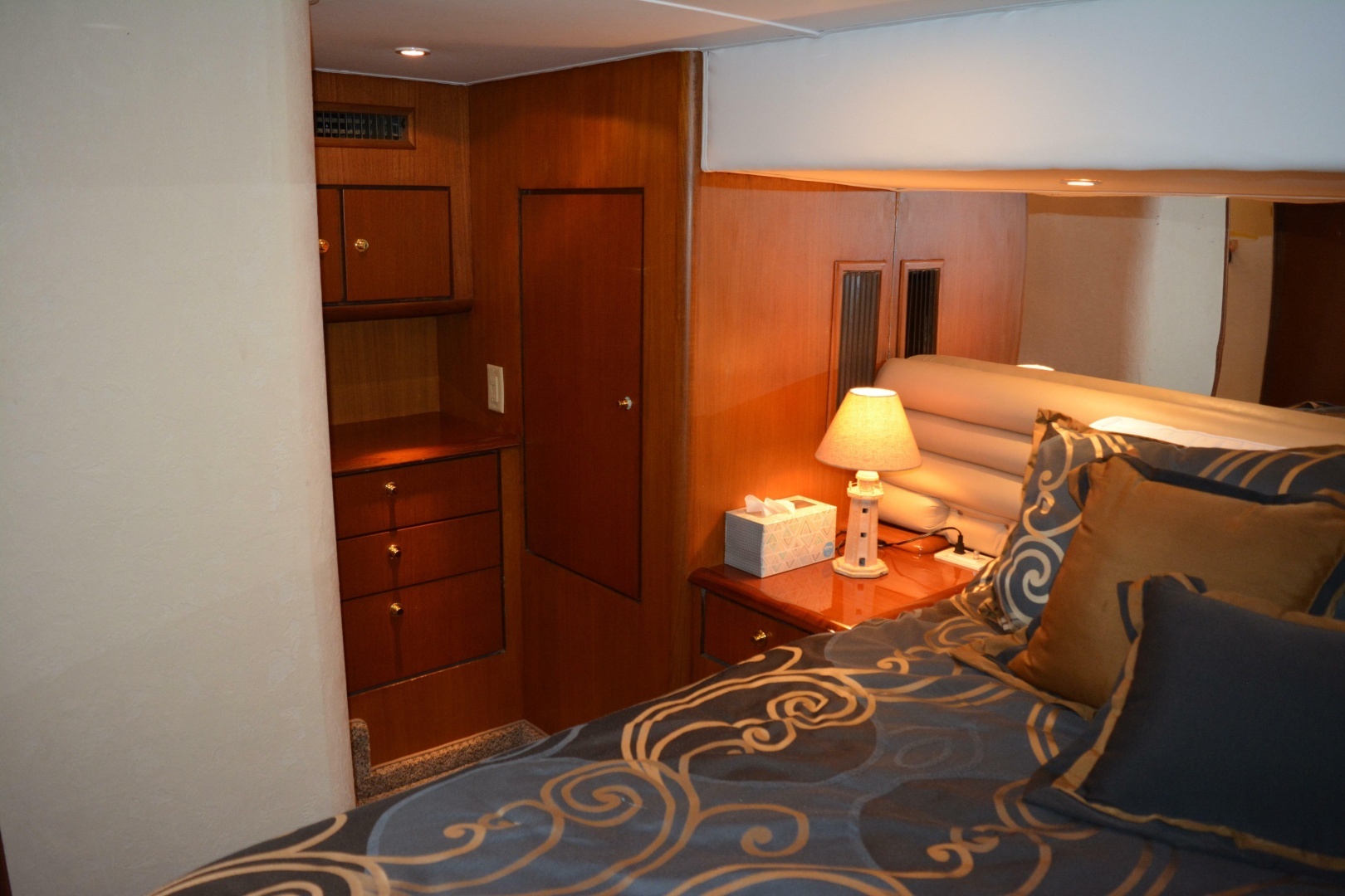 2000 Ocean 56 Super Sport - Image 30