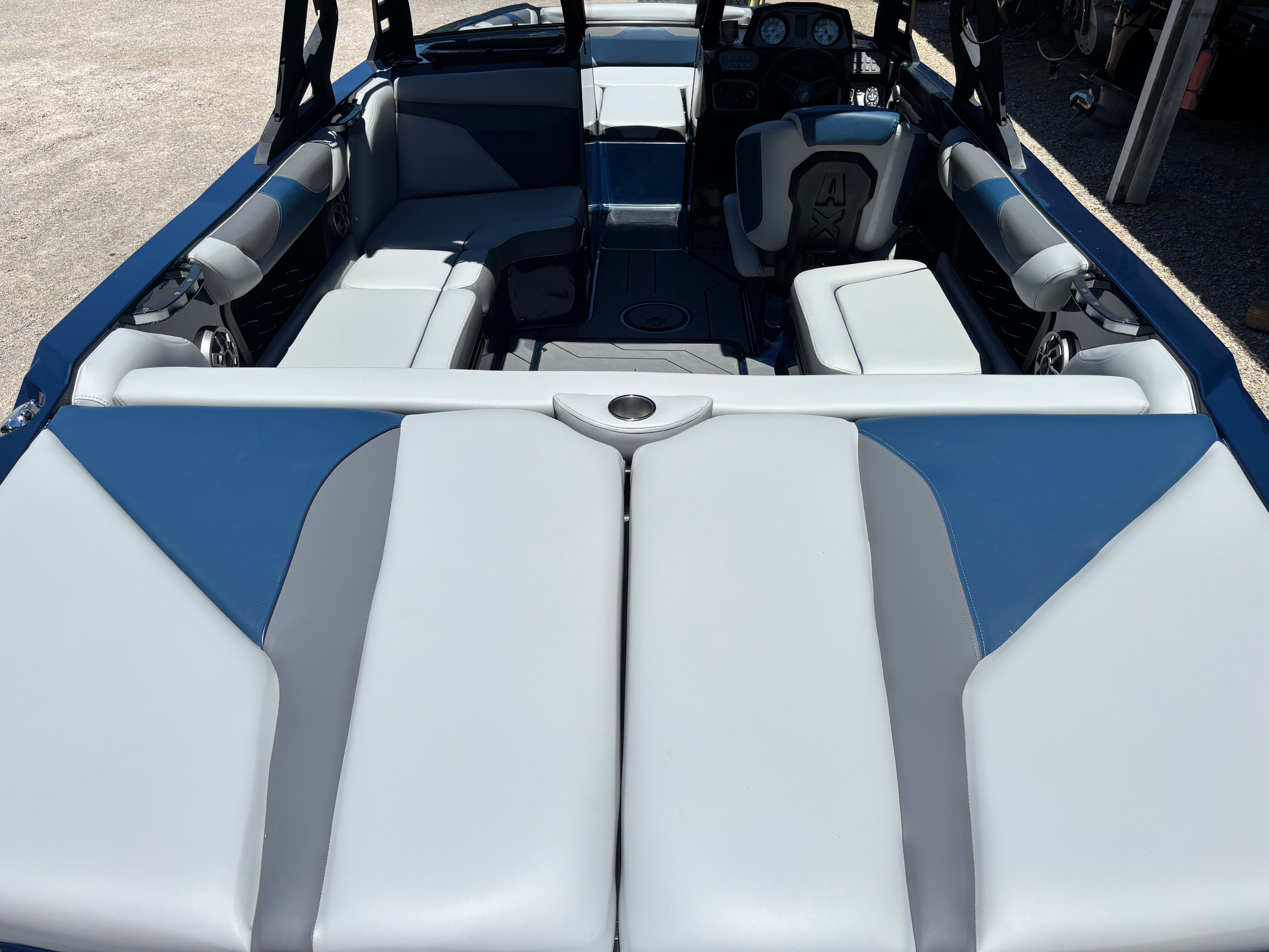 2019 AXIS A22 - Image 6