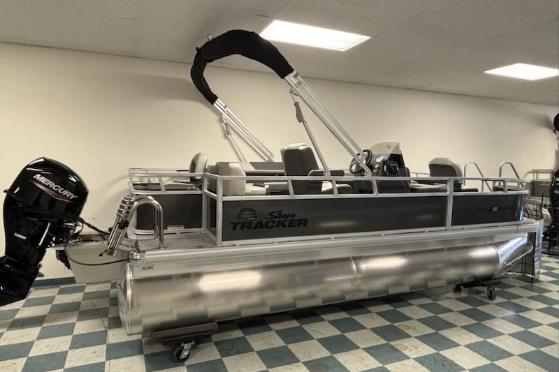 2026 Sun Tracker Bass Buggy 18 DLX