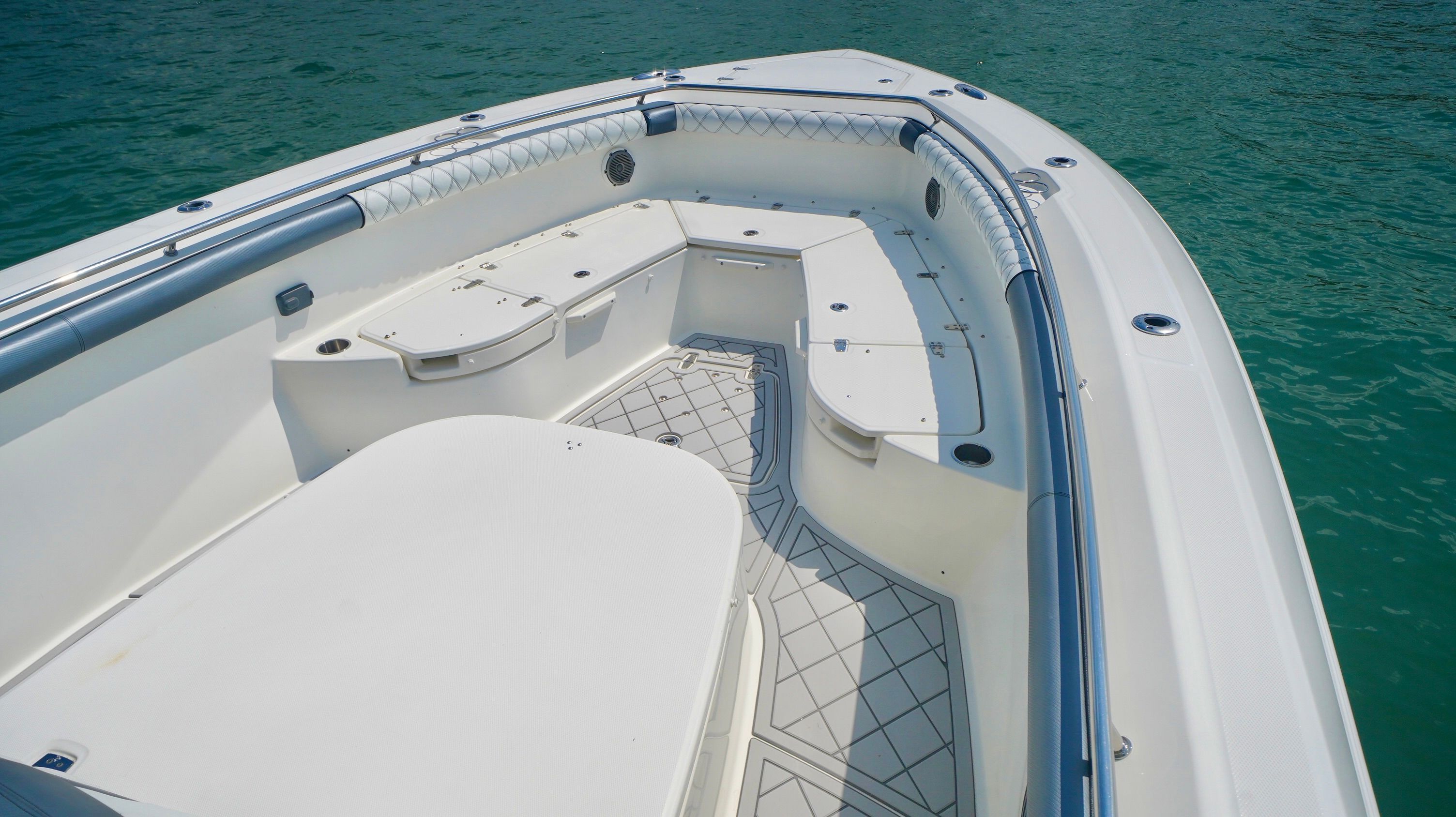 2013 Boston Whaler 350 Outrage - 16