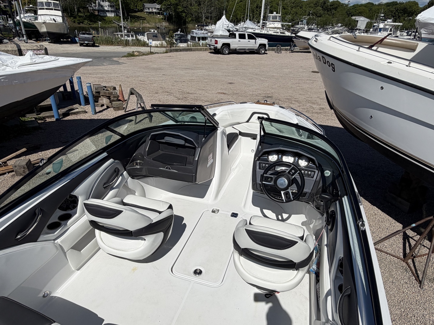 2018 Monterey 204 FS - Image 8