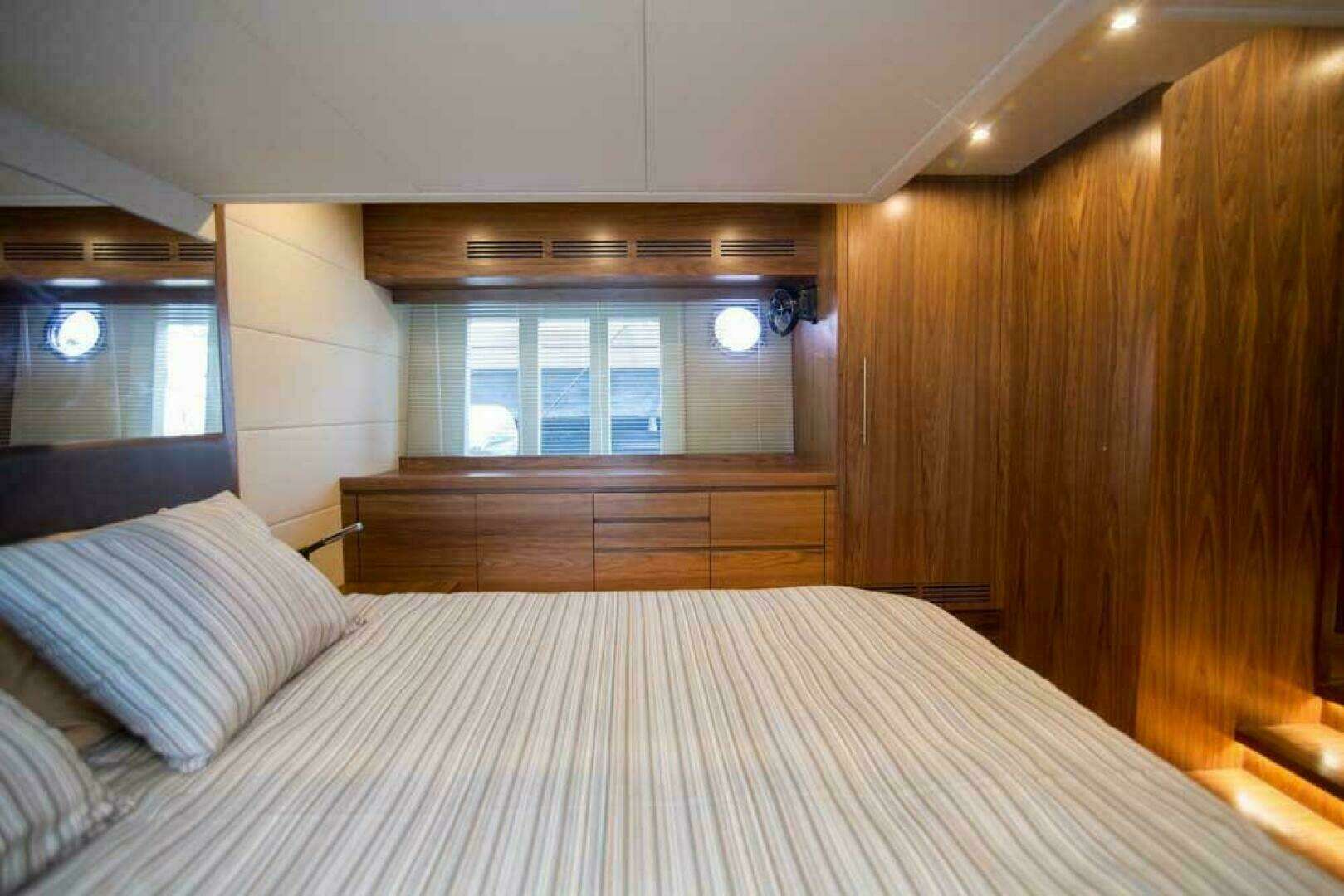 2019 Sundeck Yachts 580 Sport - Image 31