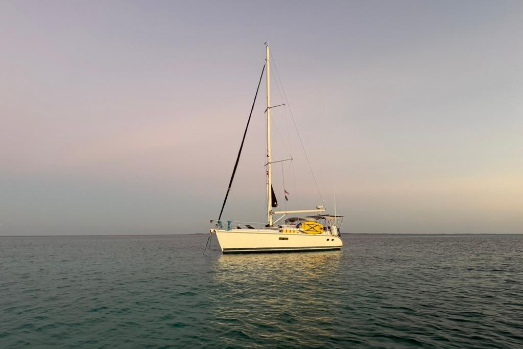 2002 Hunter 410