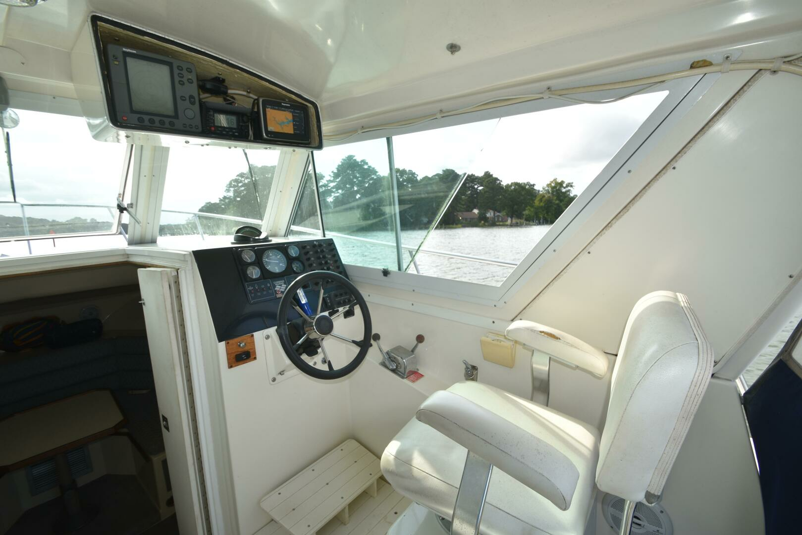 1998 Albin 28 TE Pilothouse - Image 9