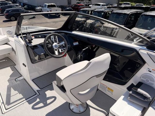 2026 Yamaha Boats SX220 - 12