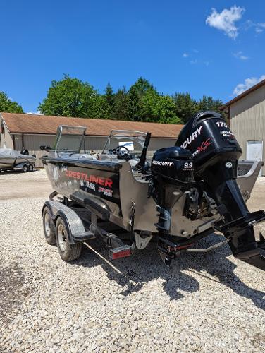 2011 Crestliner 1850 Fish Hawk