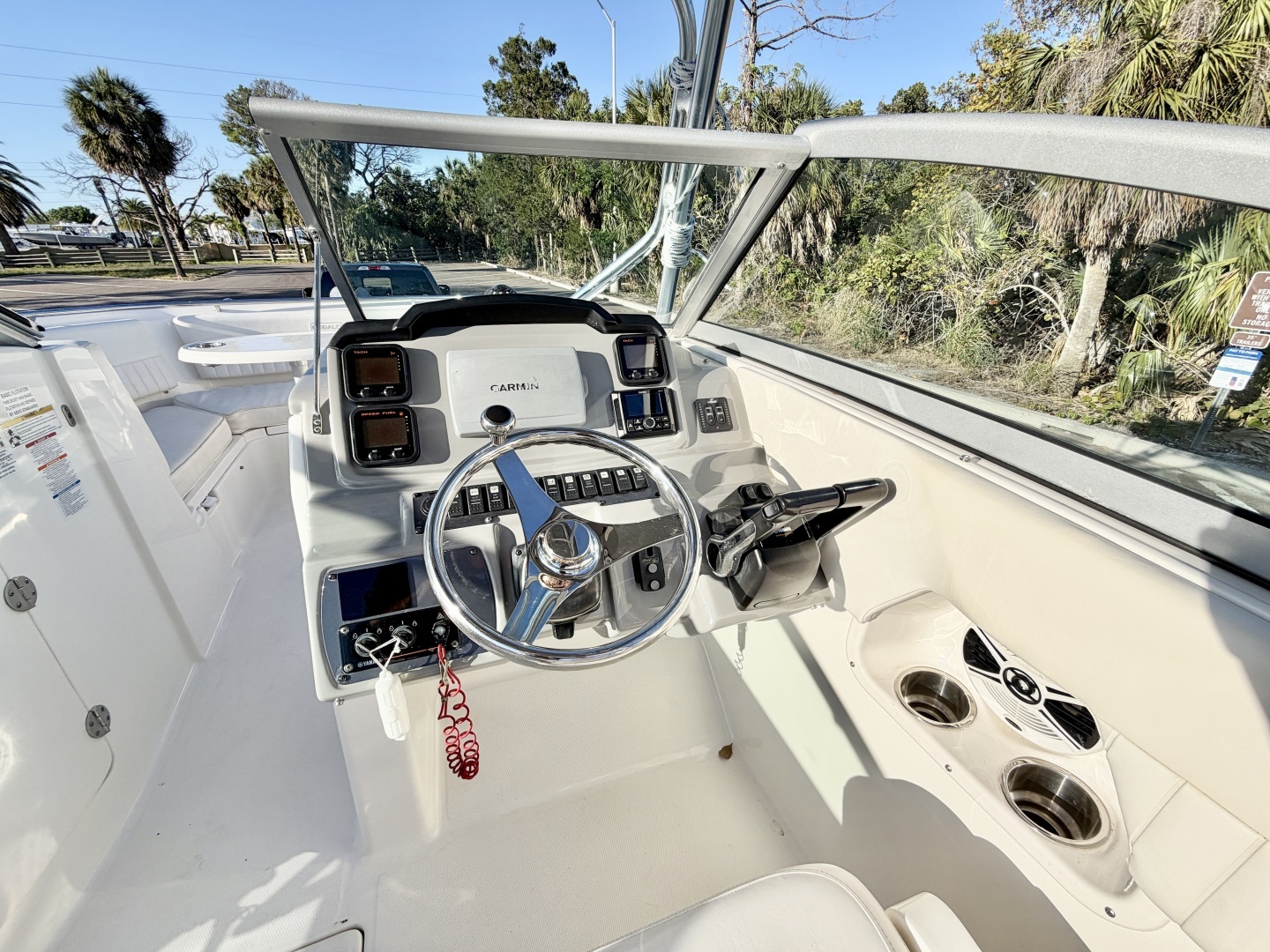 2012 Robalo R247 Dual Console - Image 15
