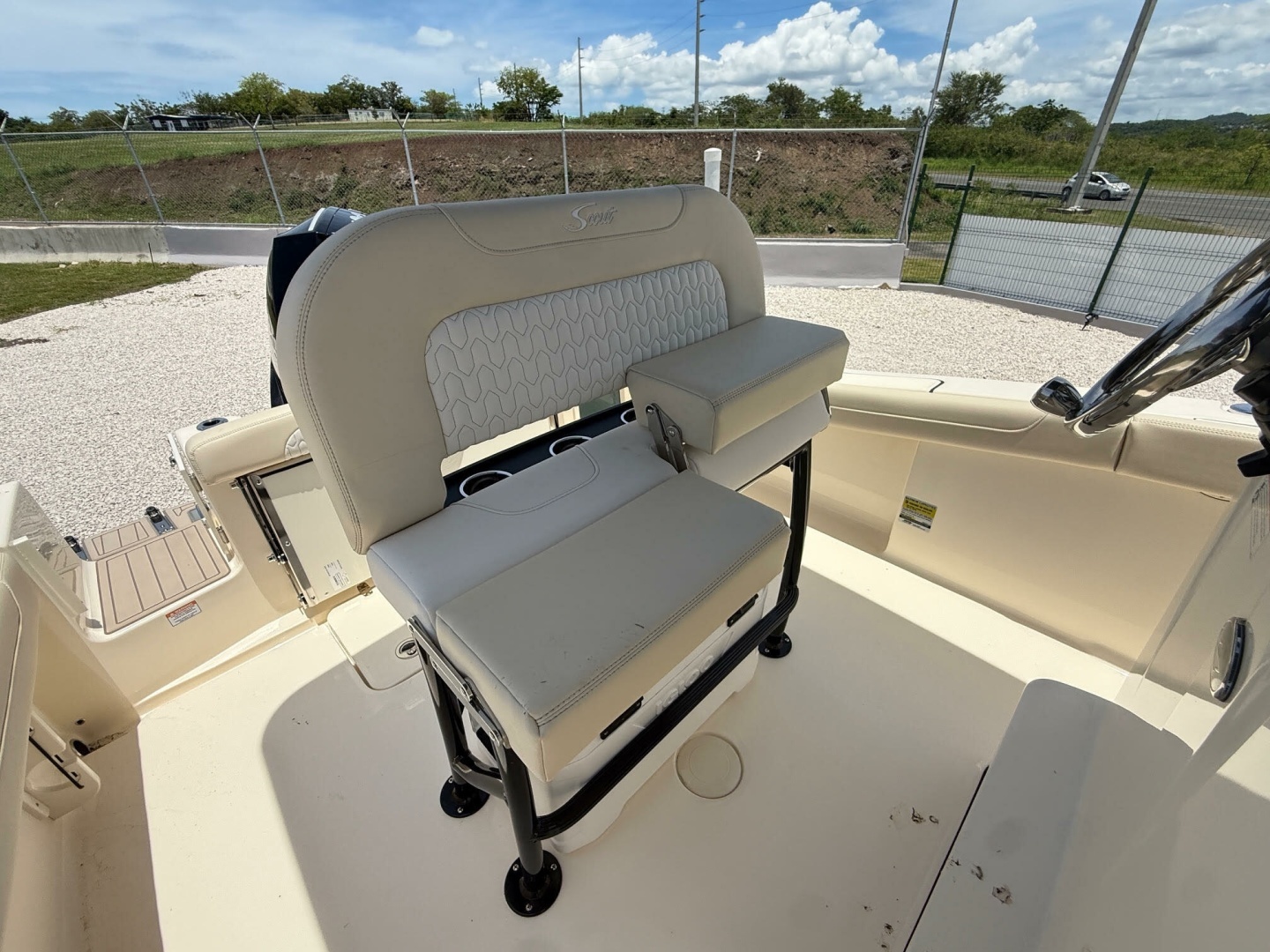2016 Scout 220 XSF - Image 8