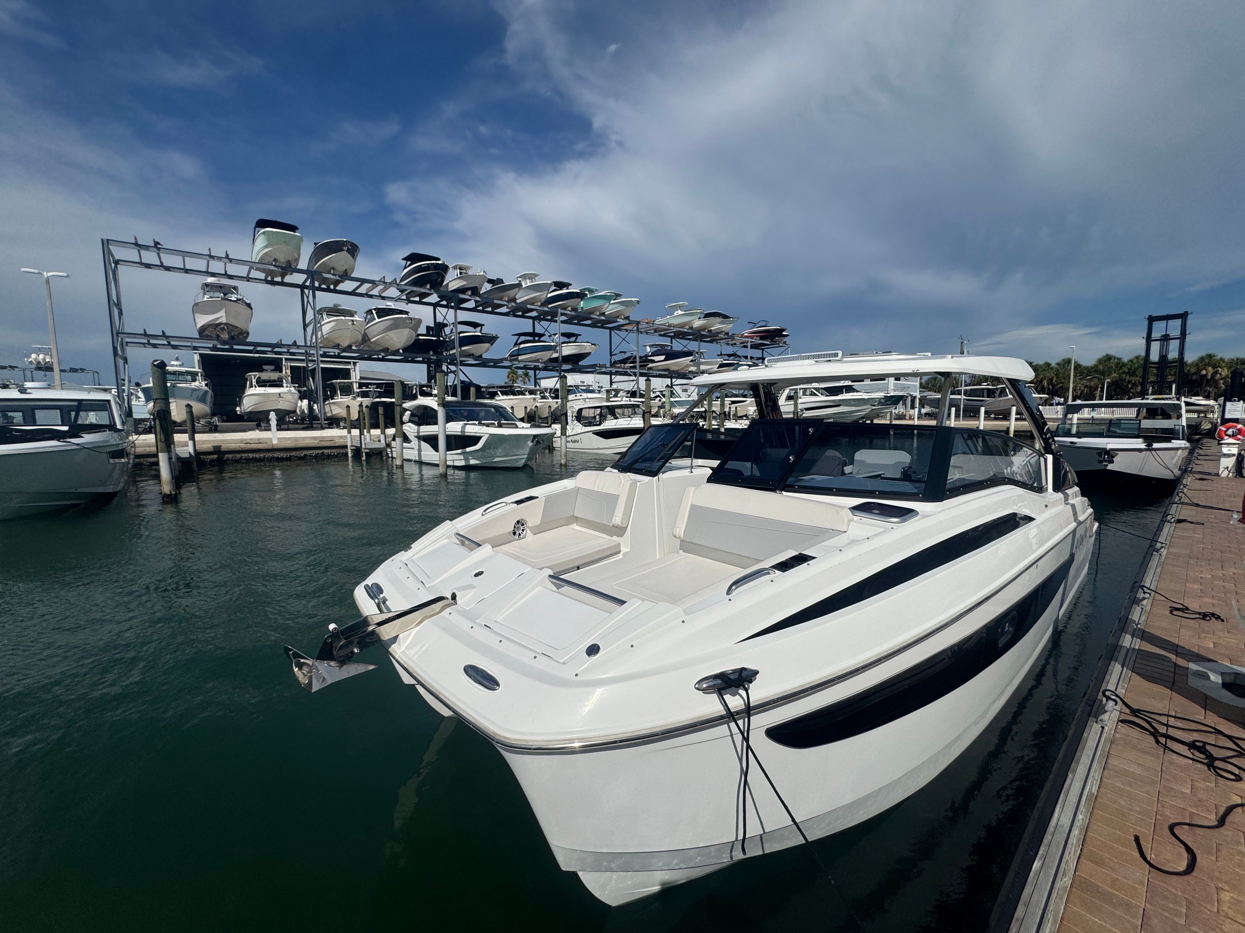 2024 Aquila 32 Sport - 10
