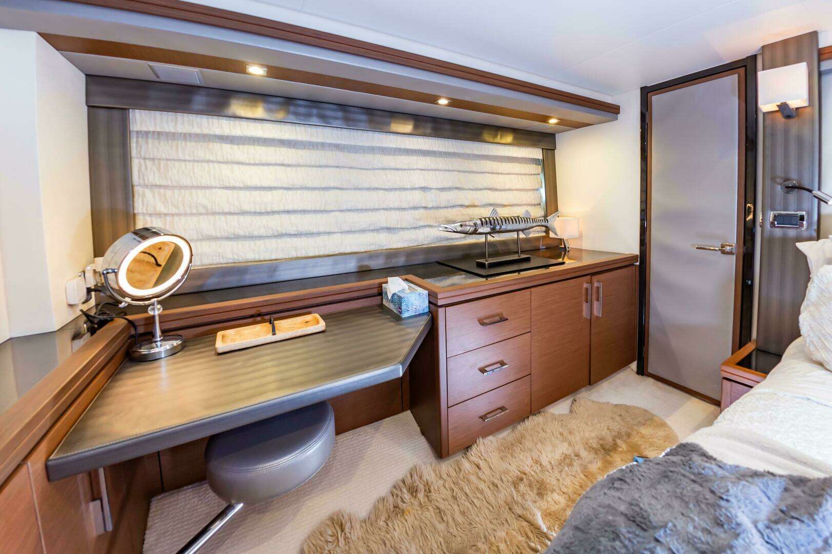 2013 Marquis 63 Sport Yacht - Image 44
