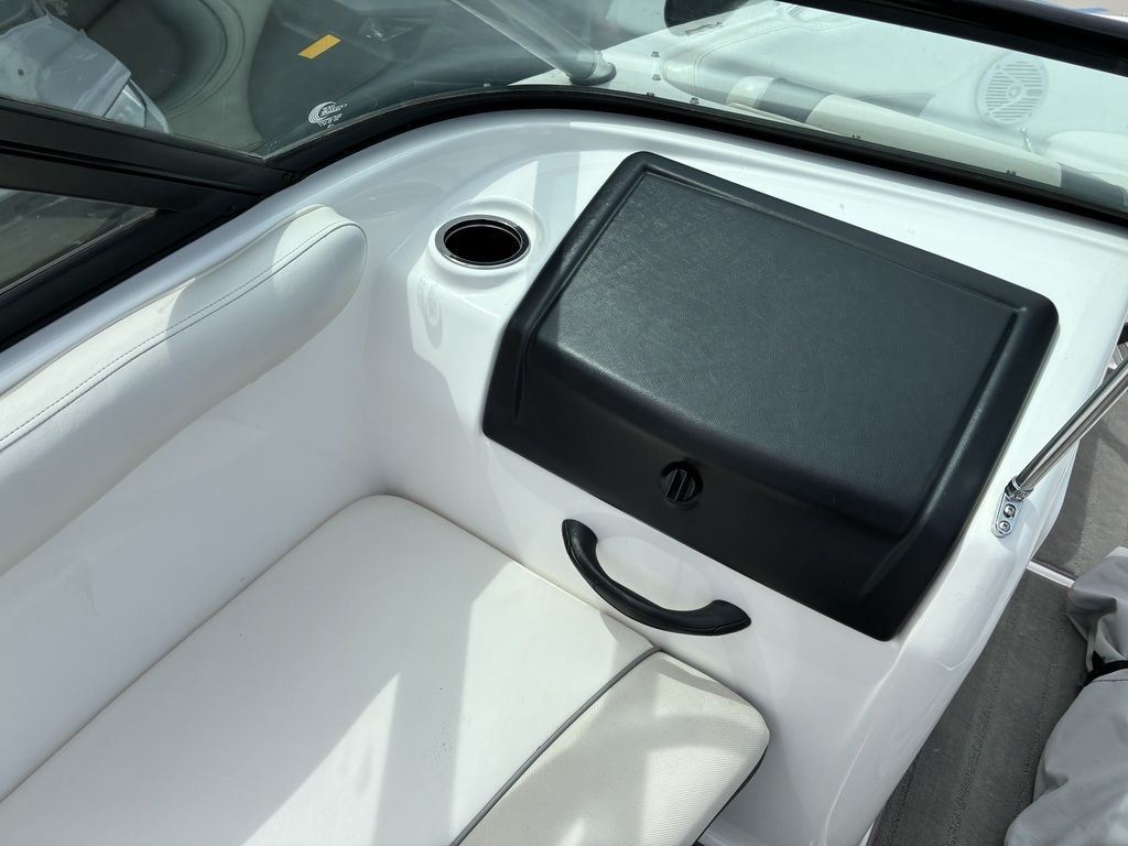 2013 Yamaha Boats AR192 - 15