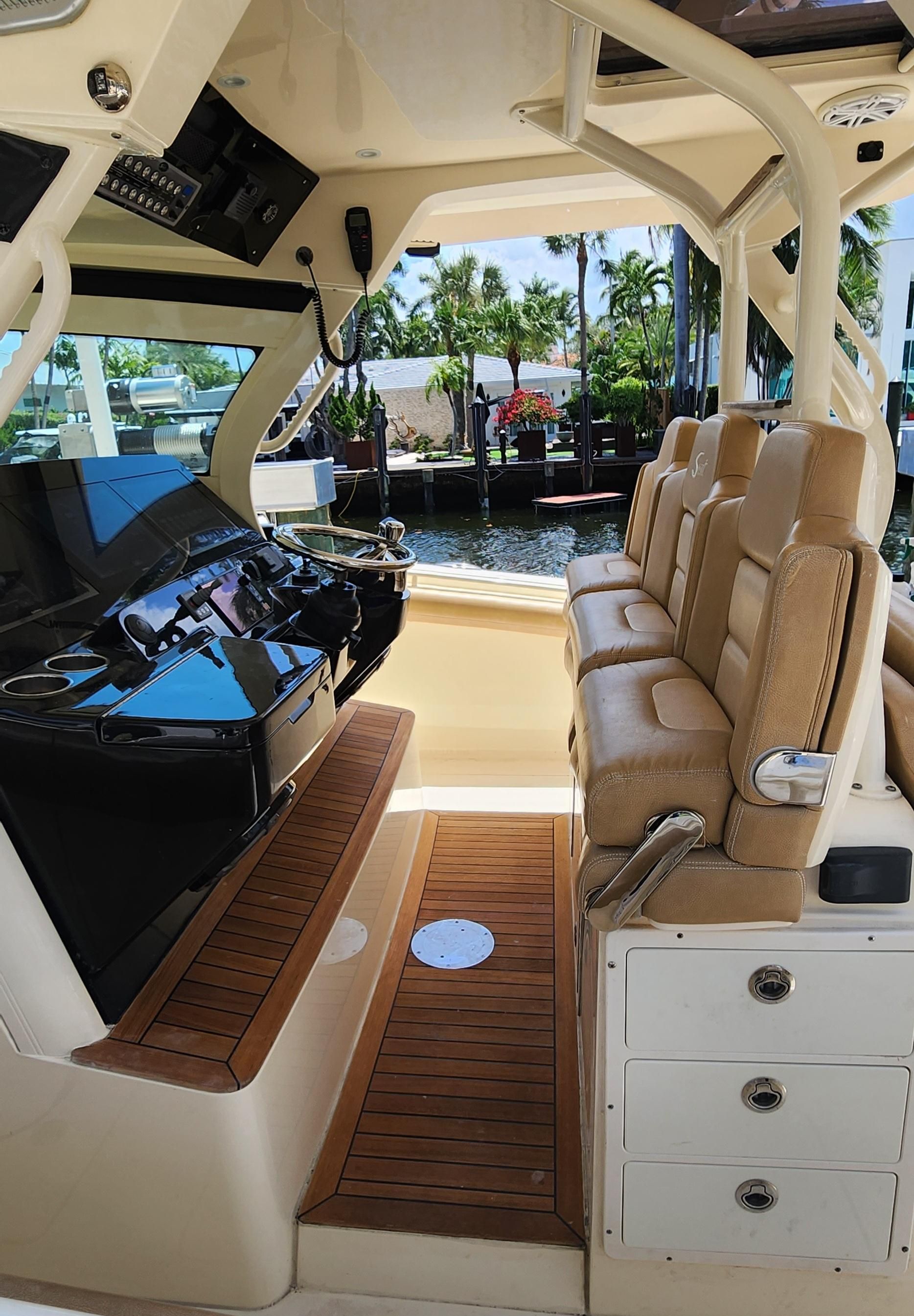 2018 Scout 380 LXF - 2