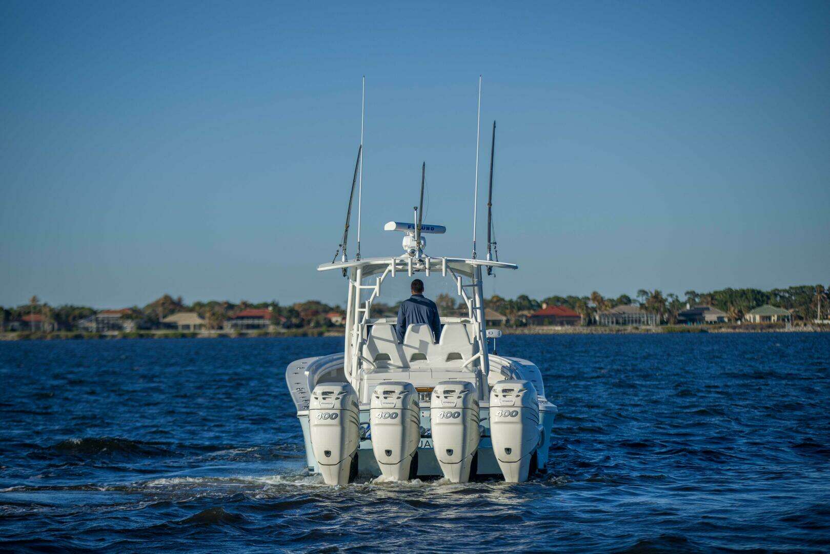 2016 Regulator 41 Center Console - Image 41