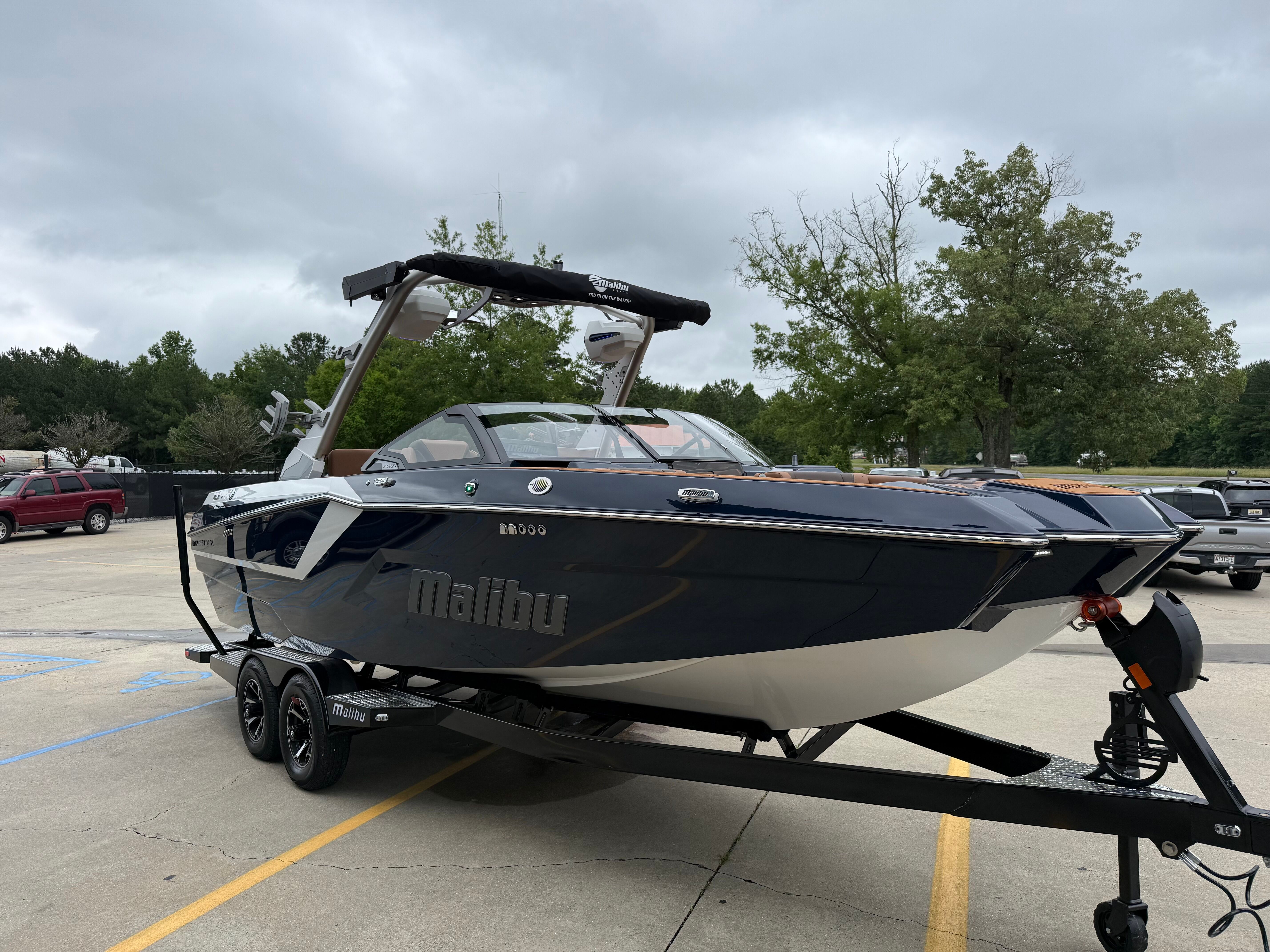2026 MALIBU 24 MXZ - Image 4