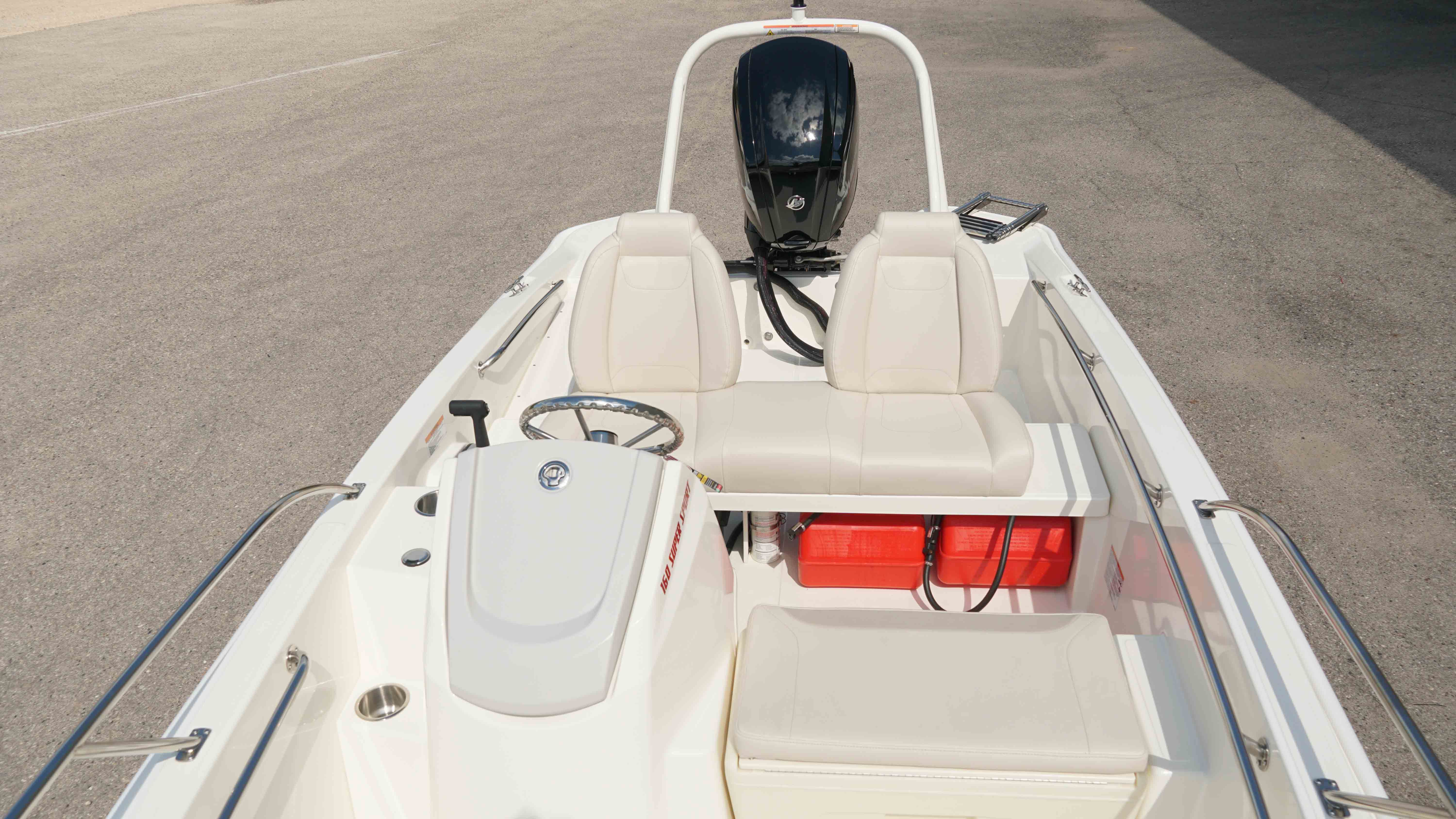 2025 Boston Whaler 160 Super Sport - 6