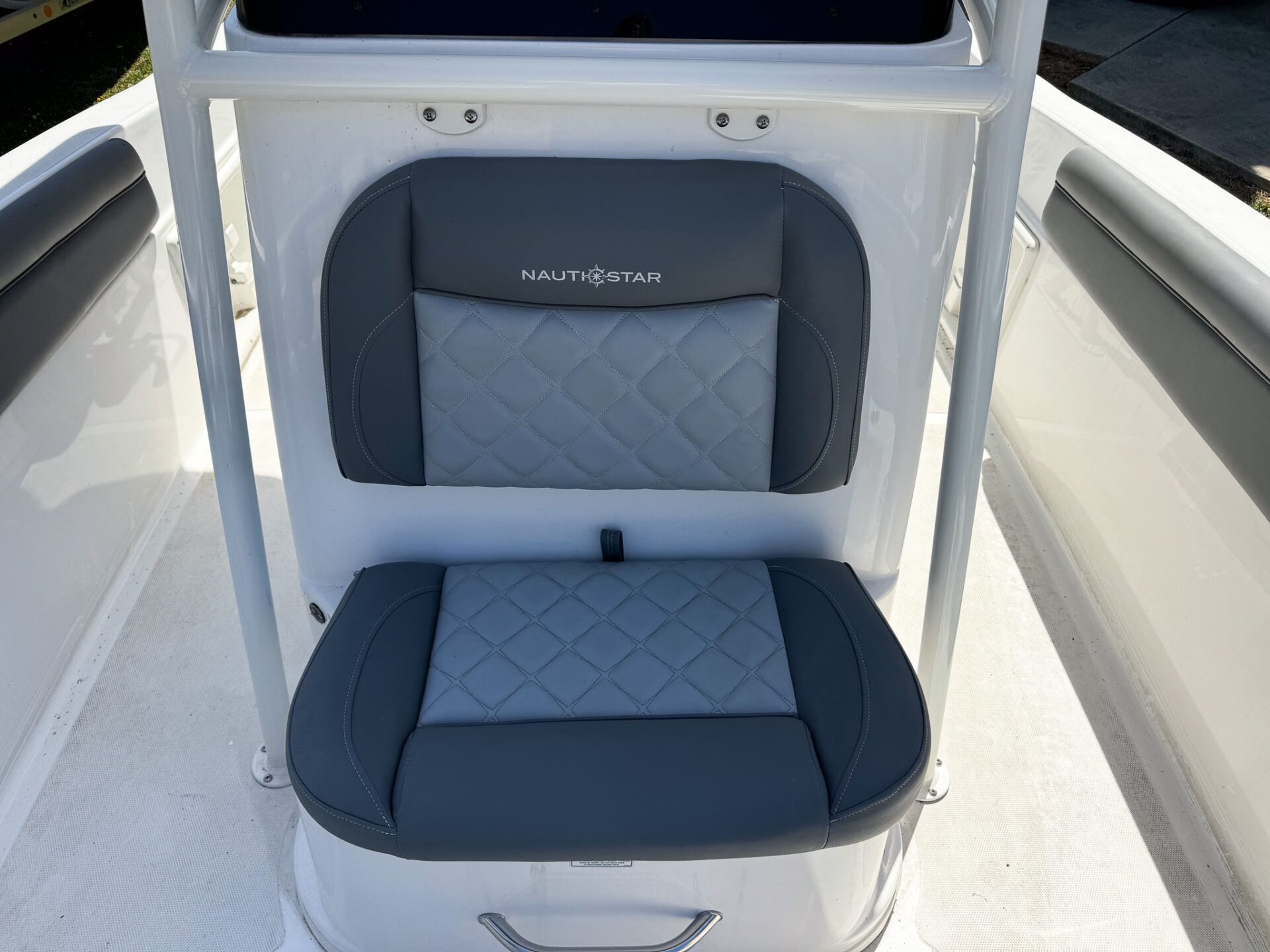 2024 NauticStar 211 Hybrid - 7