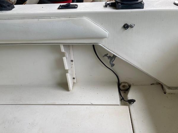 1990 Sea Ray Cutty Cabin Laguna - 12