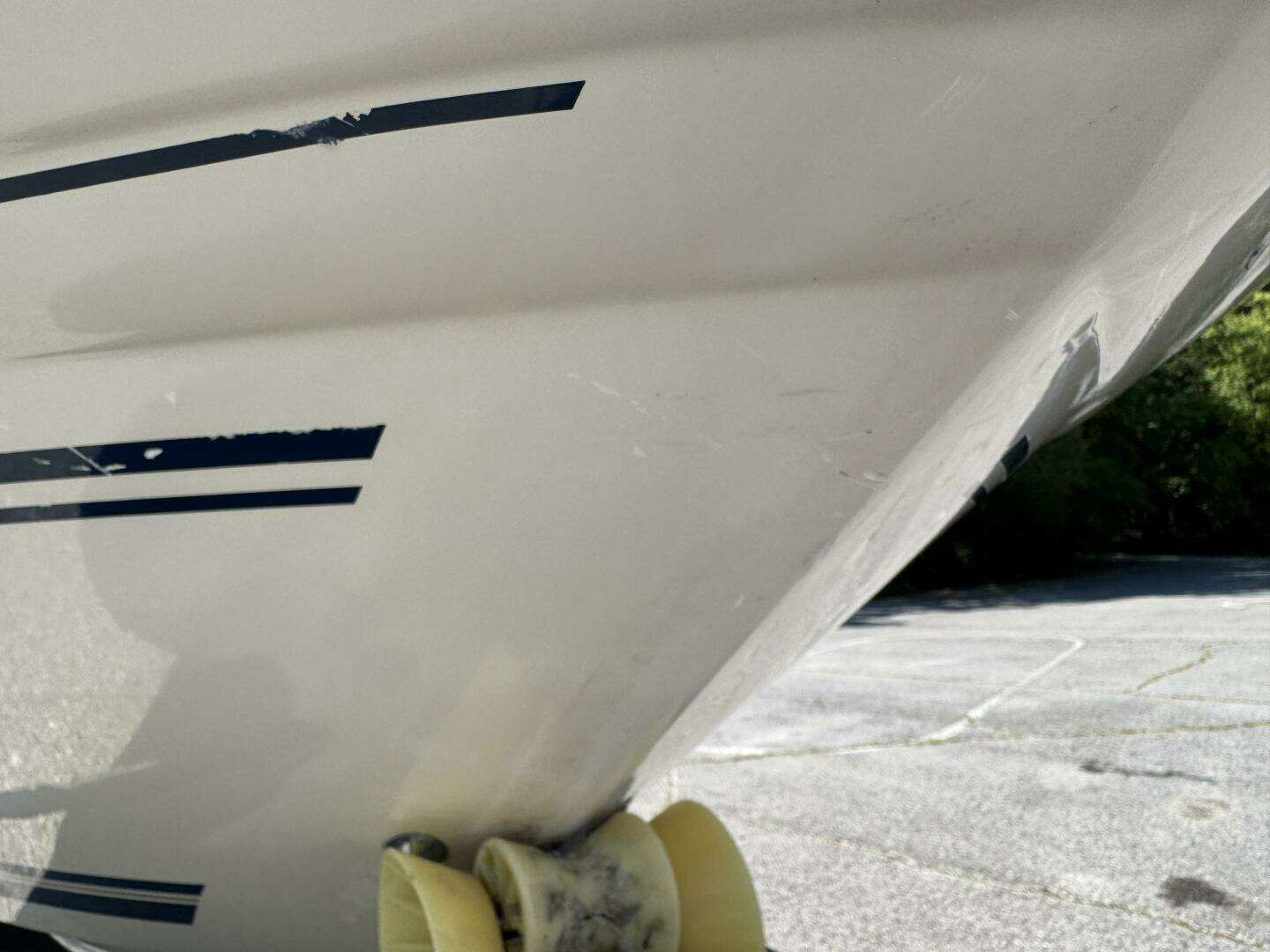 1999 Sea Ray 215 Express Cruiser - Image 126