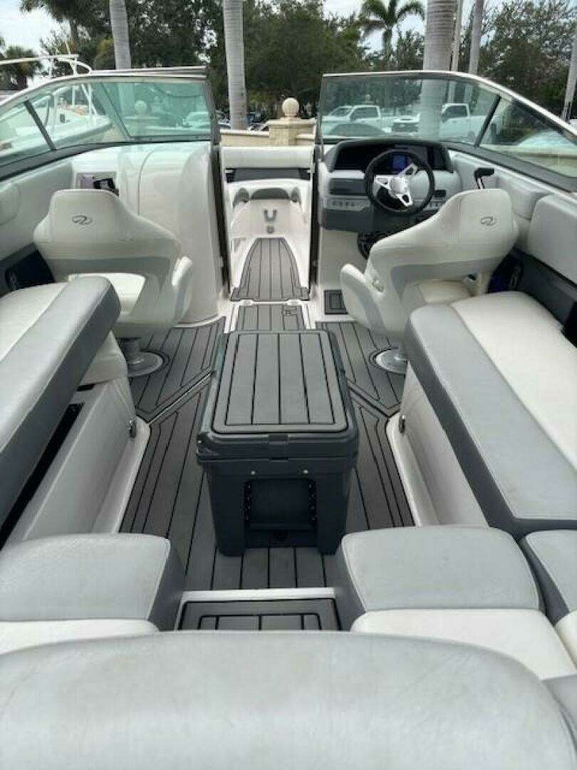2012 Regal 2500 - Image 15