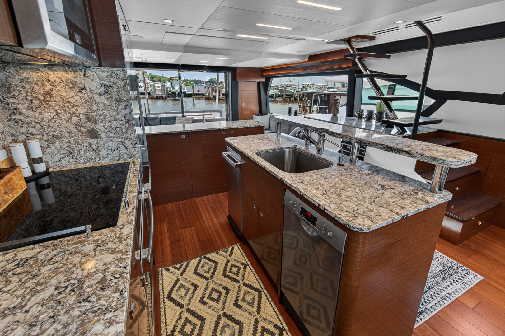 2021 Ocean Alexander 70E - Image 29
