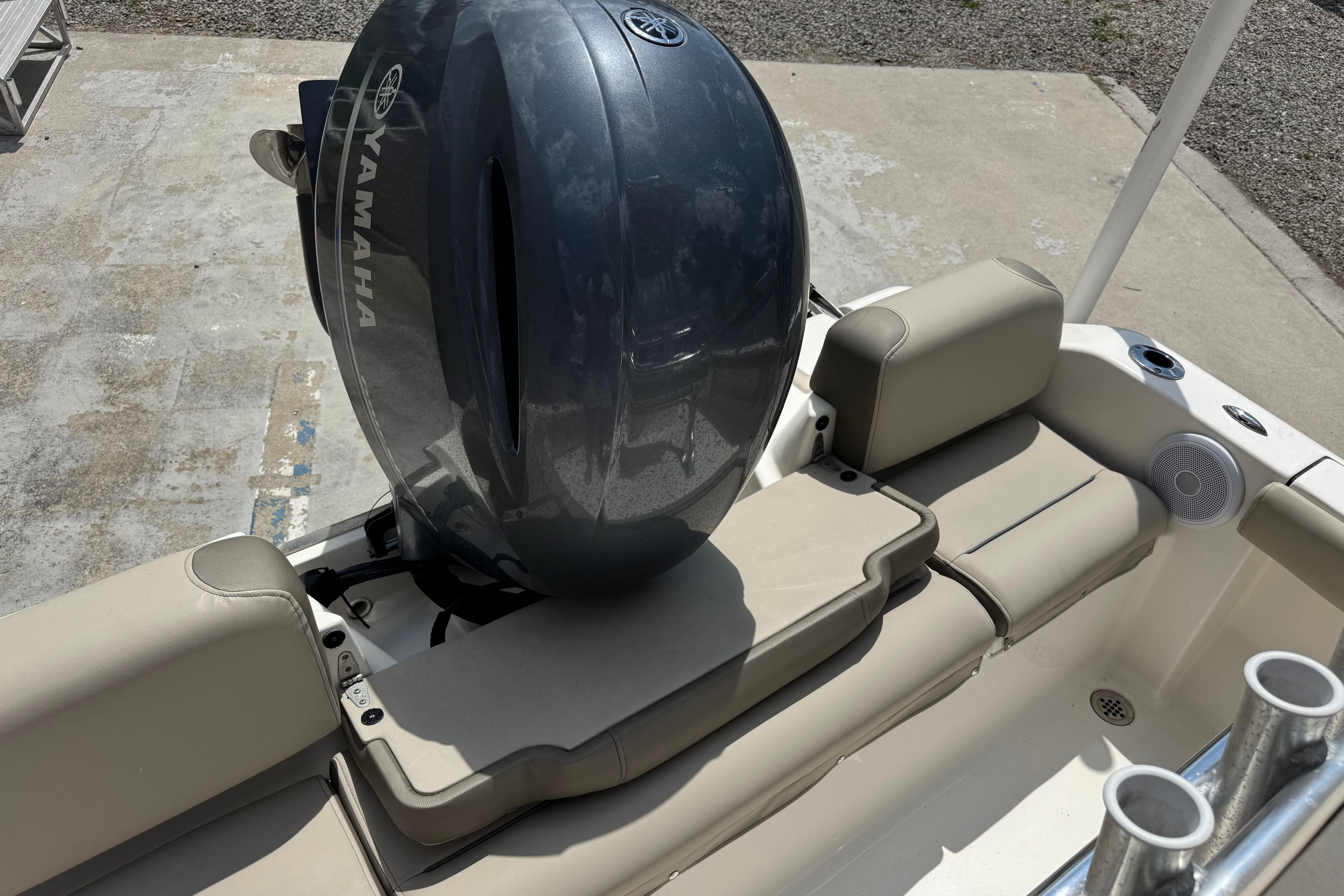 2022 Key West 189 FS boat with Yamaha outboard motor and beige seating.