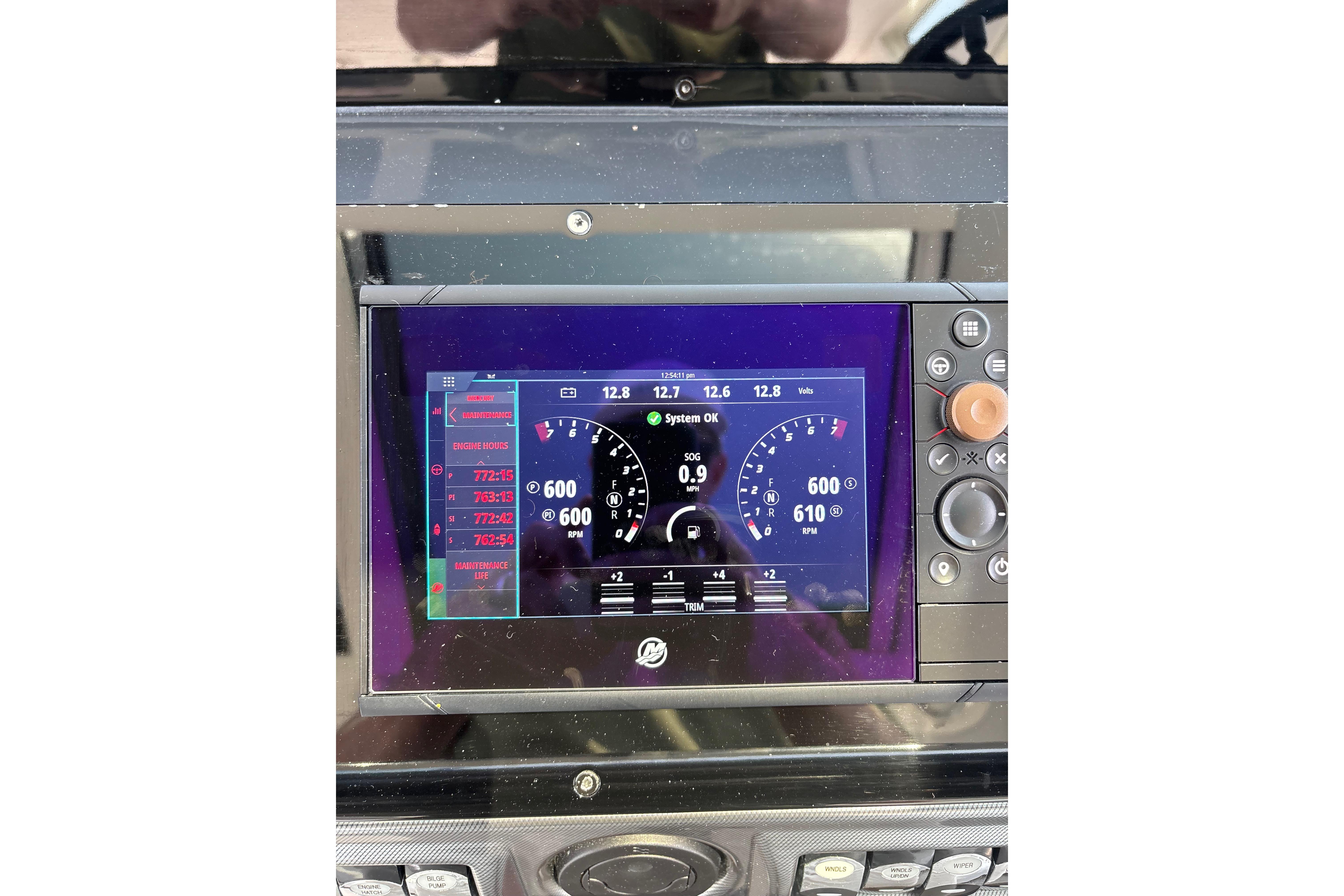 Dashboard display of a 2019 Formula 430 Super Sport Crossover boat.