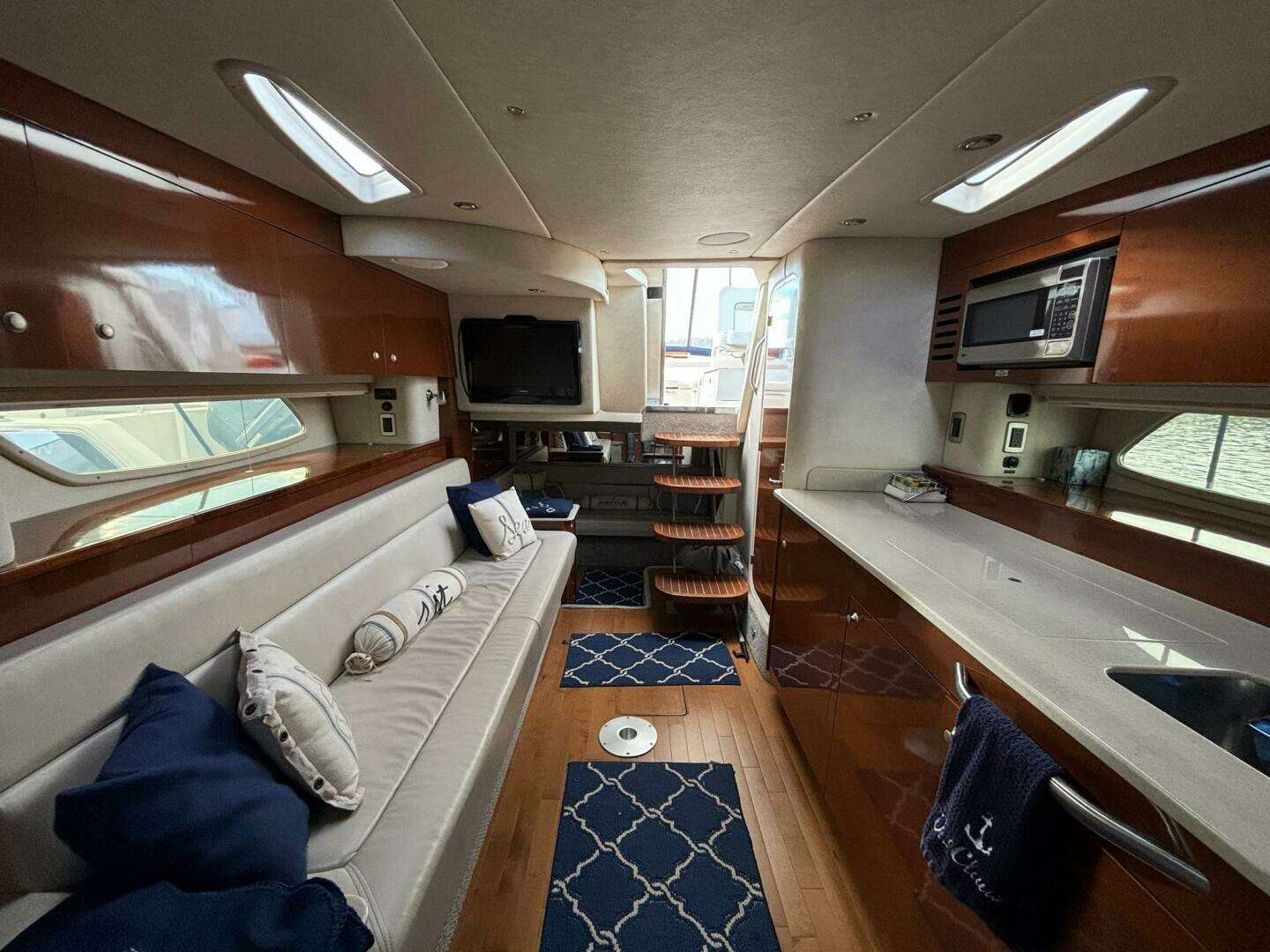 2009 Sea Ray SUNDANCER 350 - Image 39