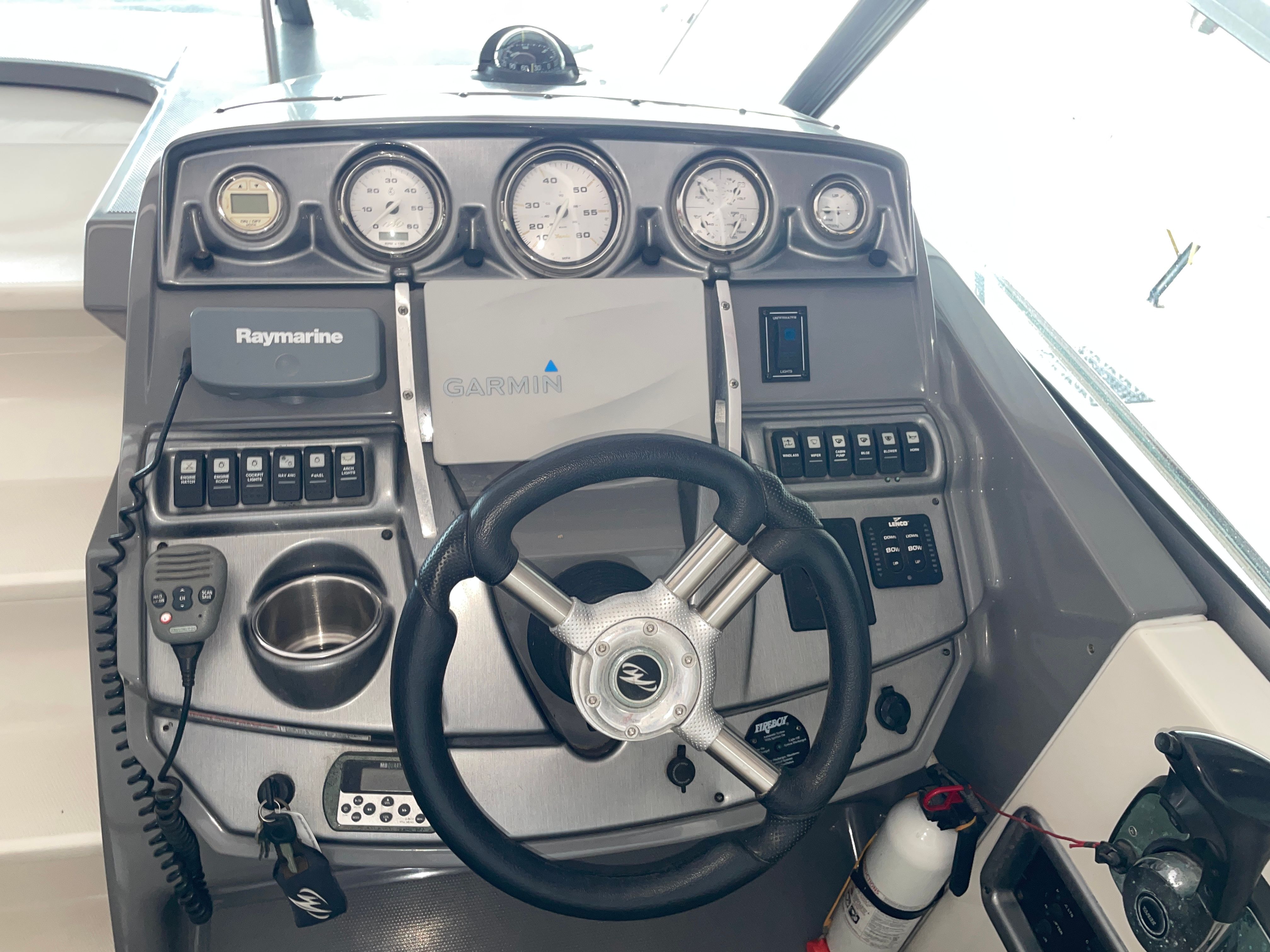 2010 Monterey 280 SCR - 28
