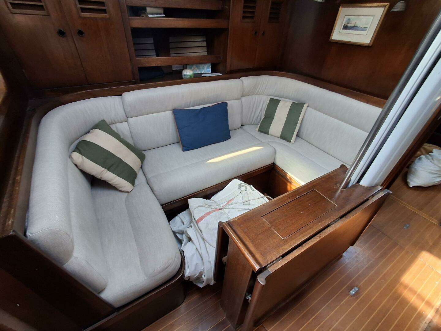 1988 Cambria 46 - Image 9