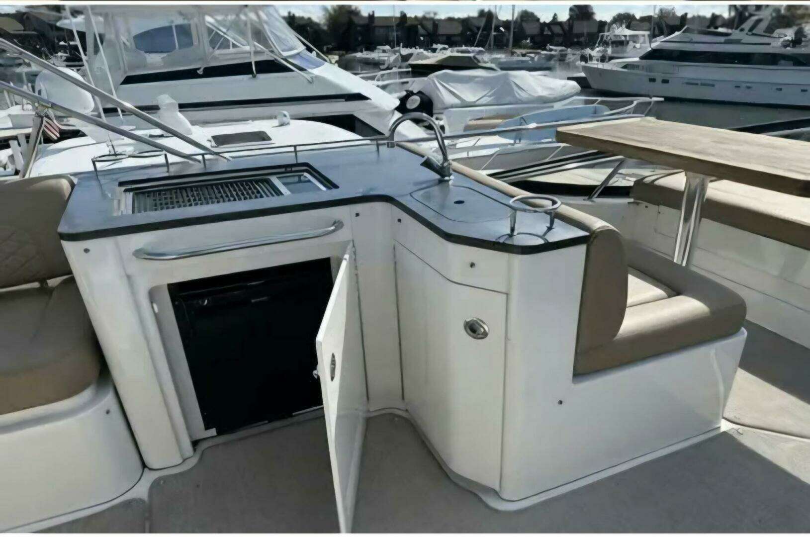 2017 Sea Ray 51 Fly - Image 17