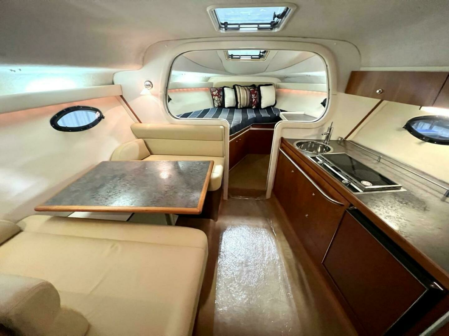 1988 Tiara Sport 310 Sport Cruiser - Image 21