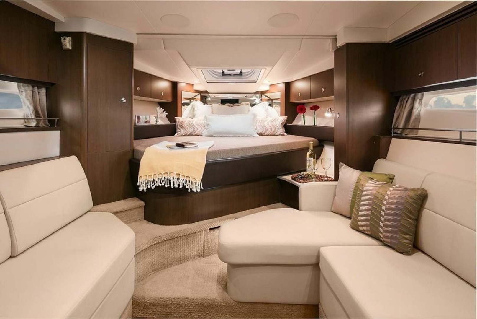 2018 Sea Ray — - Image 3
