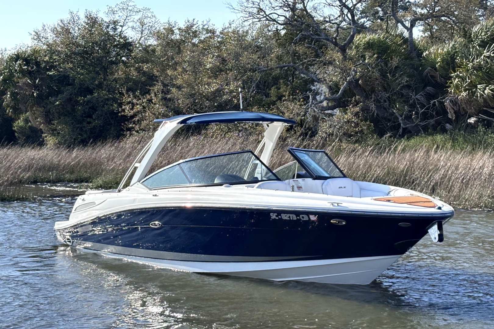 2008 Sea Ray 270 Sundeck - Image 3