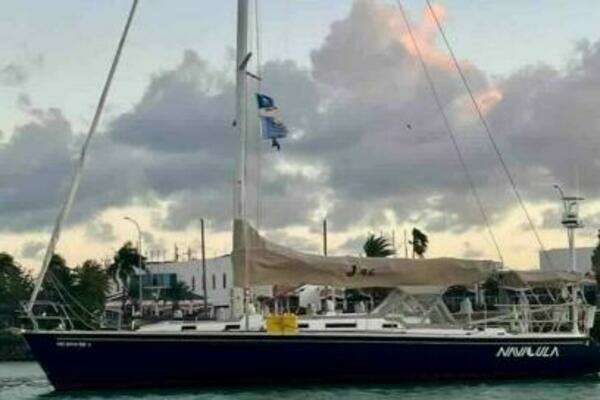 2001 J Boats J 46