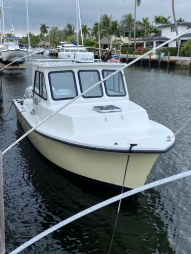 2003 Goldline Pilothouse