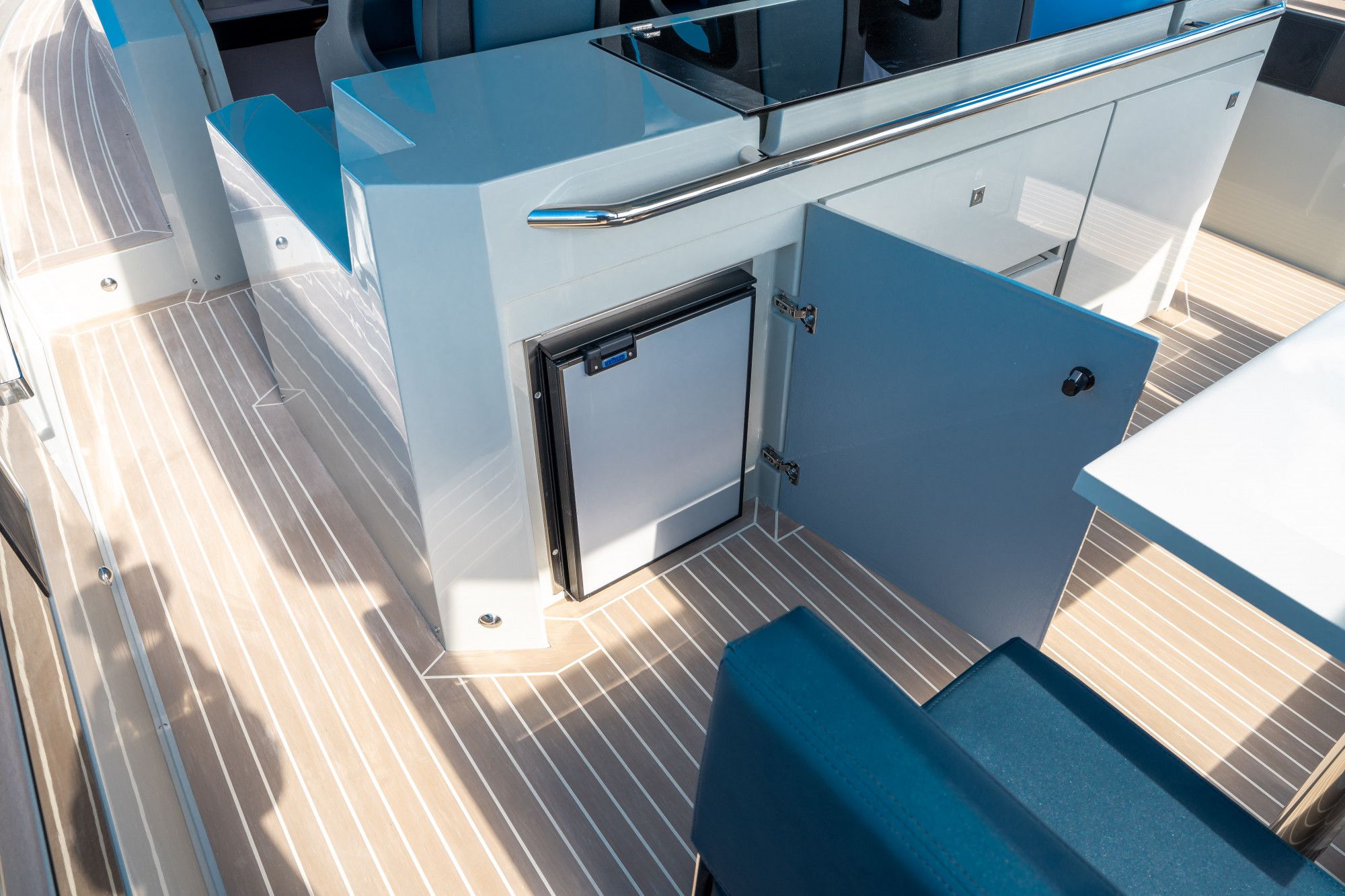 2025 De Antonio Yachts D36 OPEN - 21
