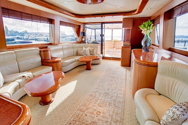 Luxurious interior of 2006 Horizon 82’ Cockpit Motoryacht.